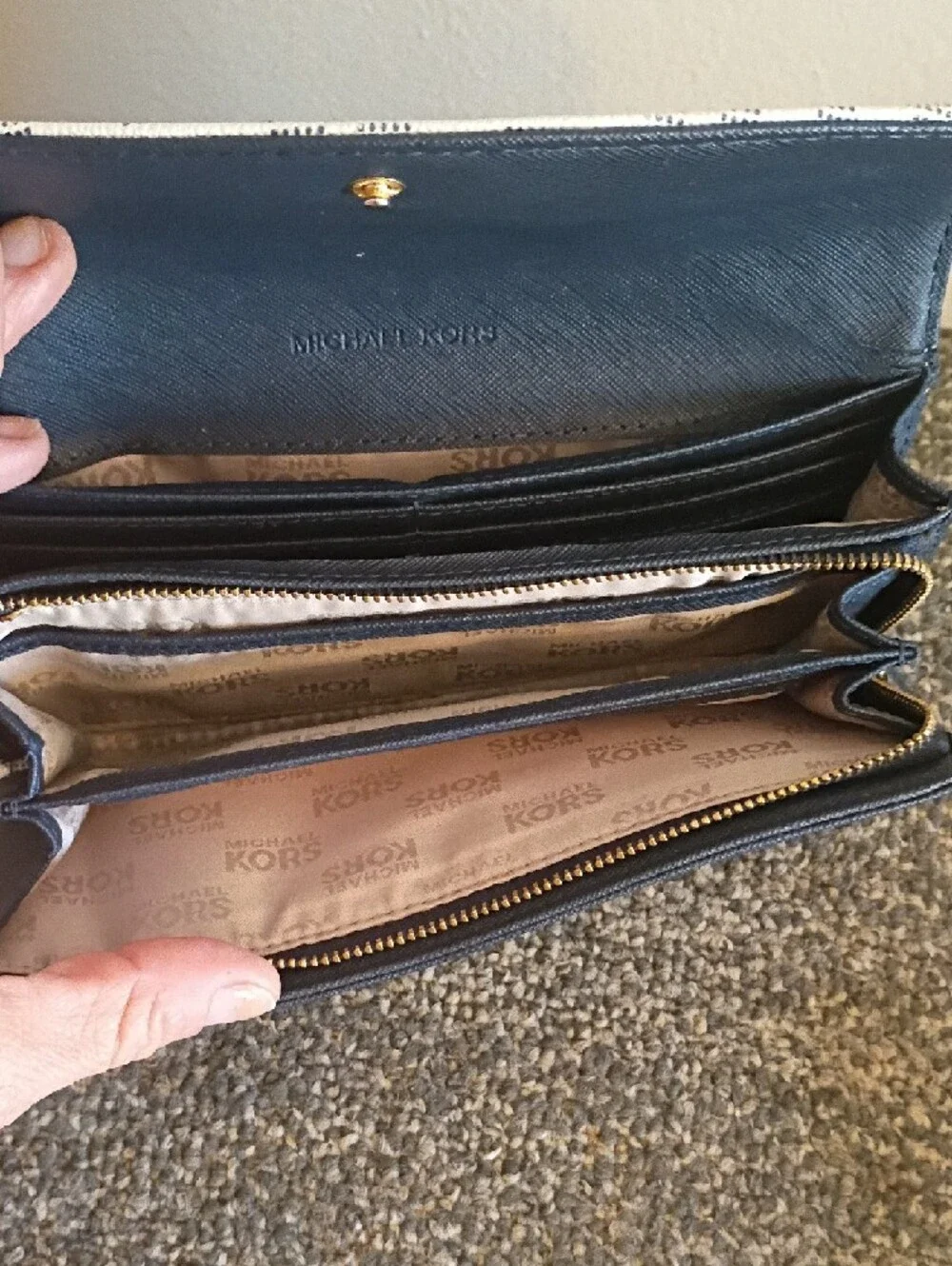 Michael Kors classic michael